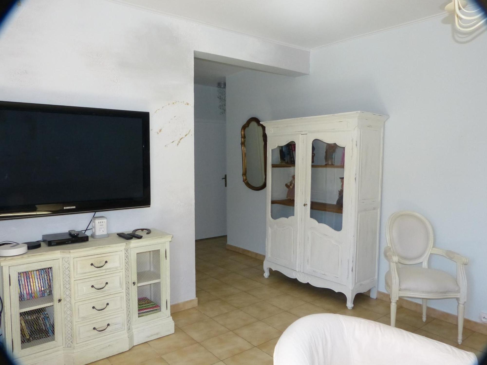 Eclats Du Sud Hebergements "Les Lavandes" Ou "Les Romarins" Meubles De Tourisme Classes 3 Etoiles オリオール 部屋 写真