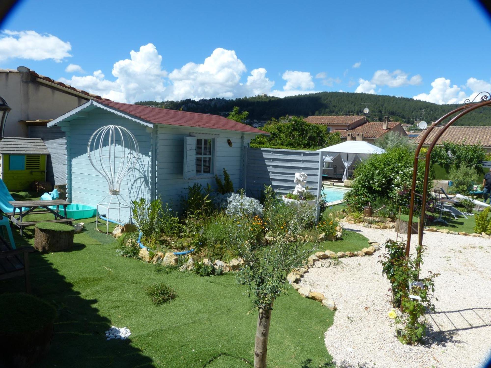 Eclats Du Sud Hebergements "Les Lavandes" Ou "Les Romarins" Meubles De Tourisme Classes 3 Etoiles オリオール 部屋 写真