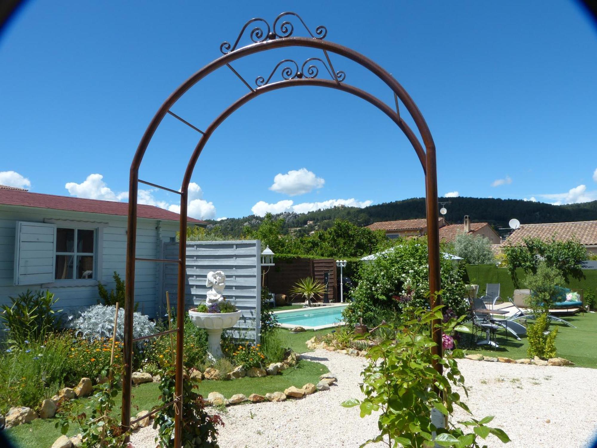 Eclats Du Sud Hebergements "Les Lavandes" Ou "Les Romarins" Meubles De Tourisme Classes 3 Etoiles オリオール 部屋 写真